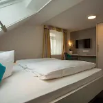 Ξενοδοχείο Ebner - Boutique-hotel & Konditorei 3*