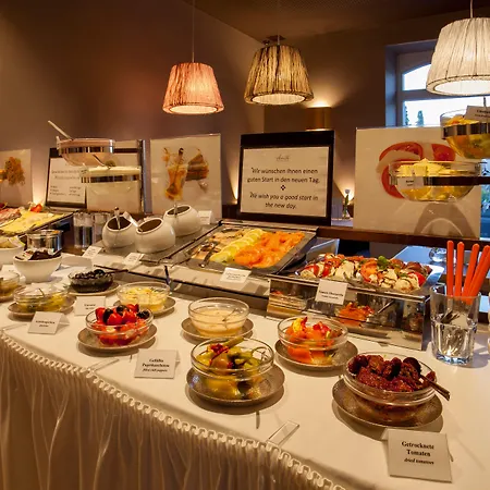 Otel Ebner - Boutique-hotel & Konditorei Lindau (Bodensee)