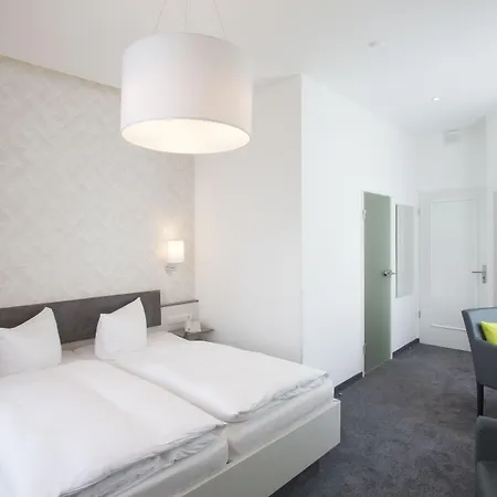 Hotel Ebner - Boutique-hotel & Konditorei