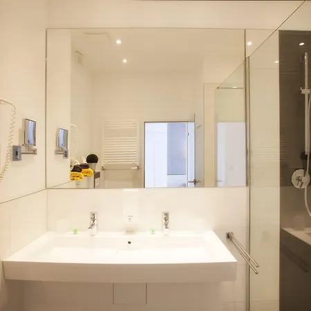 Ebner - Boutique-hotel & Konditorei 3*