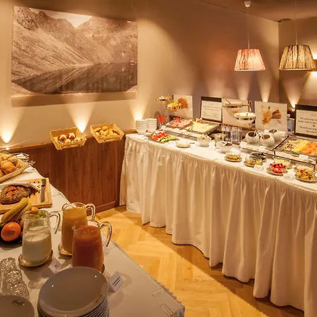 Ebner - Boutique-hotel & Konditorei 3*