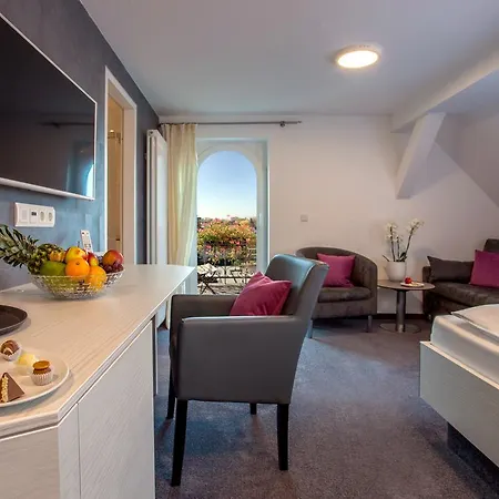 Ebner - Boutique-hotel & Konditorei Hotel 3*