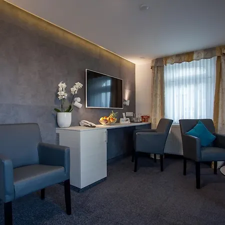 Ebner - Boutique-hotel & Konditorei 3* Lindau (Bodensee)