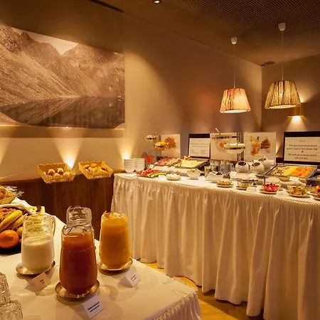 Ebner - Boutique-hotel & Konditorei 호텔 린다우