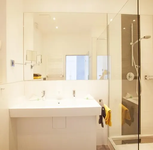 Ebner - Boutique-hotel & Konditorei 3* リンダウ