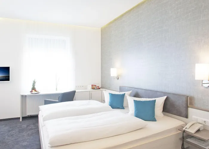 Ebner - Boutique-hotel & Konditorei ホテル リンダウ