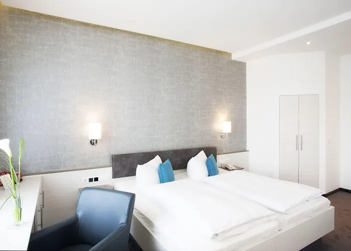 Ebner - Boutique-hotel & Konditorei 3* リンダウ