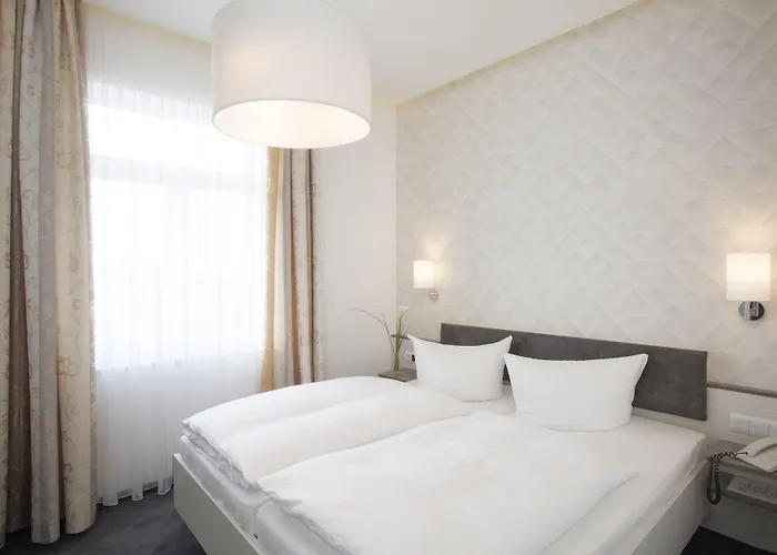 Ebner - Boutique-hotel & Konditorei ホテル