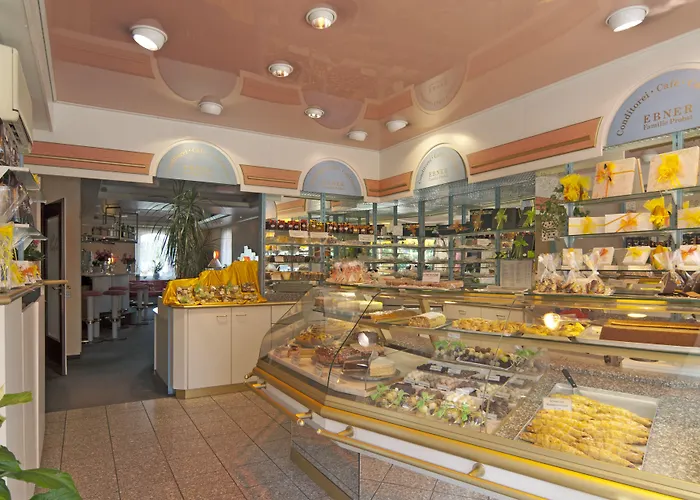 ホテル Ebner - Boutique-hotel & Konditorei 3*